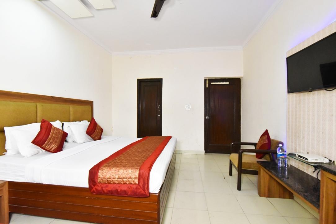 Hotel B-Comfort Amritsar Exterior photo