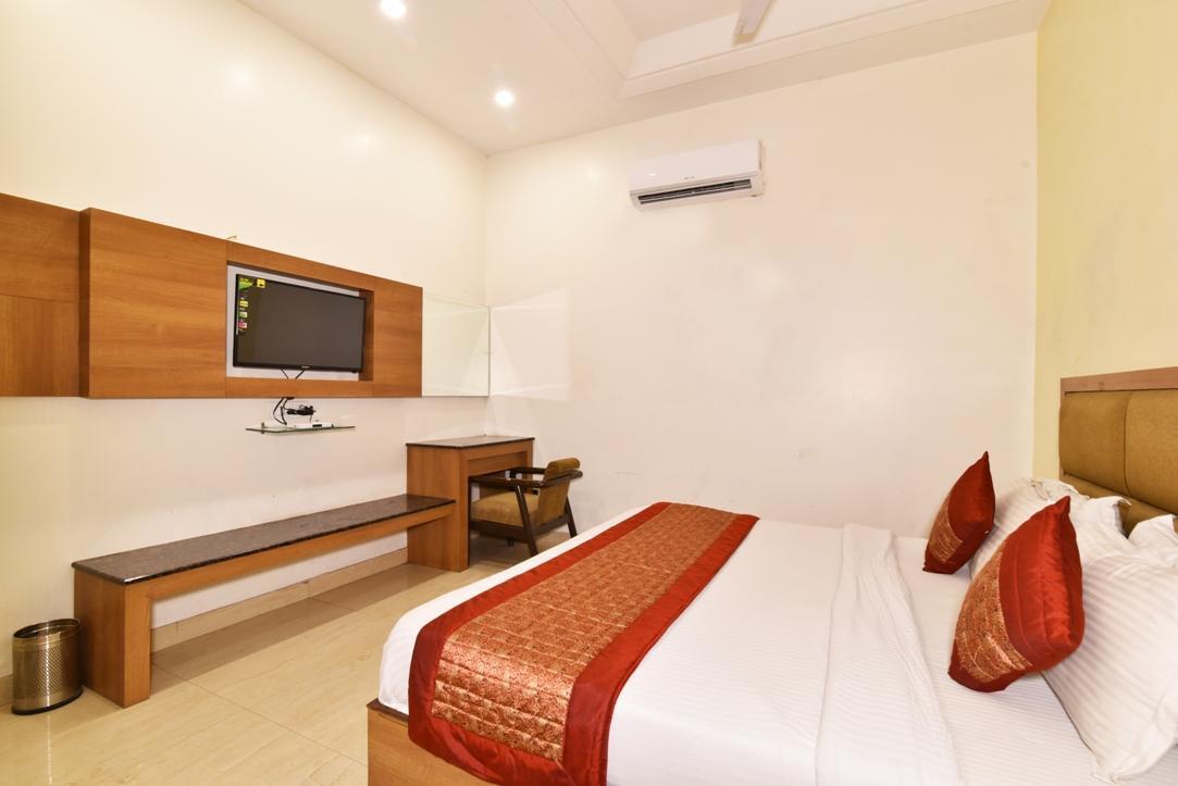 Hotel B-Comfort Amritsar Exterior photo